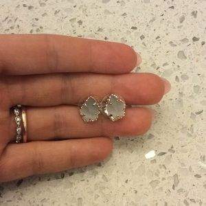 Kendra Scott small grey studs